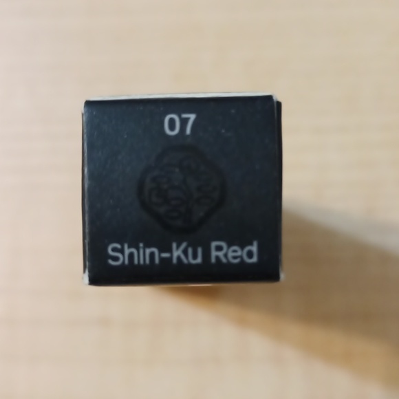 Shiseido Mini Shimmer Red Gel Lip Gloss Balm - Picture 6 of 7